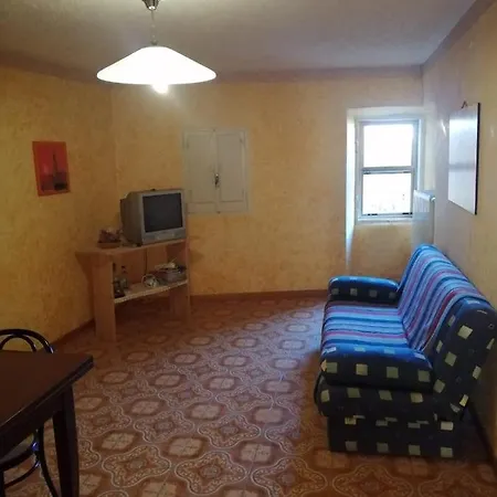 Vacation House For Via G Pronio, بيت للعطل *